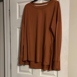 Women's Rust Top